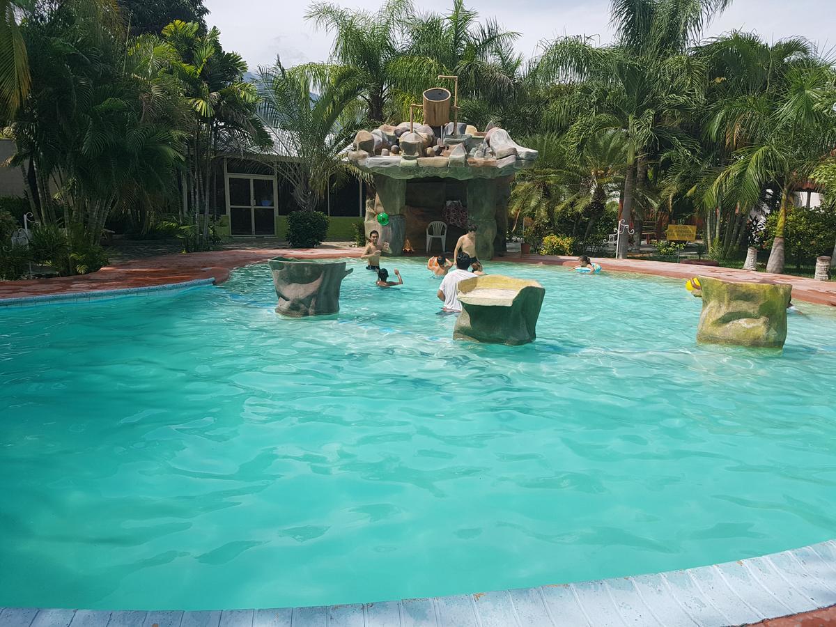 Hotel Santa Cruz Zapaca Dış mekan fotoğraf